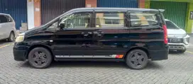 Nissan Serena 2005 Bensin