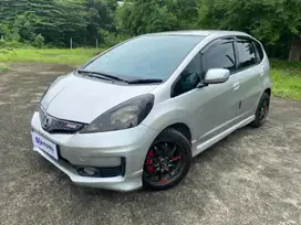 Honda Jazz 1.5 RS Bensin-AT 2013 Abu-abu WNW