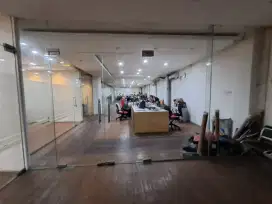 DI SEWAKAN RUKO DAN GUDANG BANGUNAN 2 LANTAI DI SEMARANG BARAT