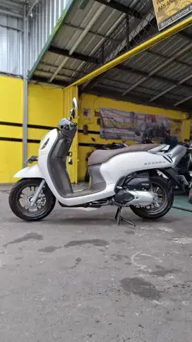 HONDA SCOOPY PRESTIGE 2024 KILOMETER RENDAH