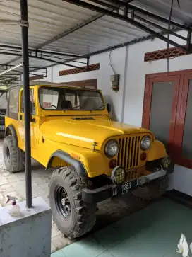 Jeep cj7 bensin 1984 canvas hardtop