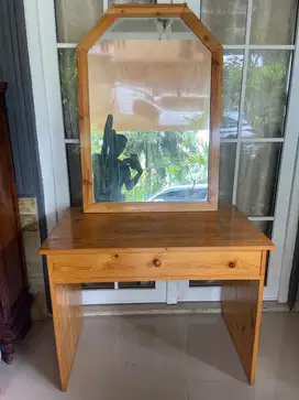 Meja rias jati belanda