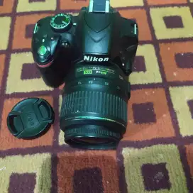 Kamera Nikon D3200 layar bersih