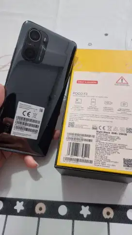 Jual poco F 3 8gb 256 lengkap box kondisi mulus belum pernah bongkar