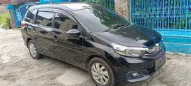 MOBILIO 2017 Manual Bensin Hitam