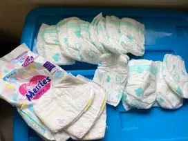 Pampers new born