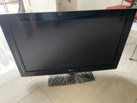 LG LCD TV 32 Inch - 32LK311