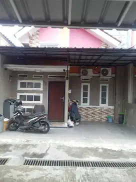 JUAL RUMAH ASRI DI ONE GATE CLUSTER DAERAH BEJI DEPOK