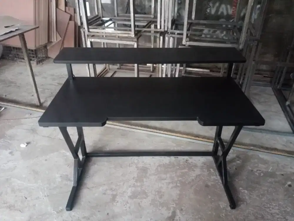Meja gaming meja kerja