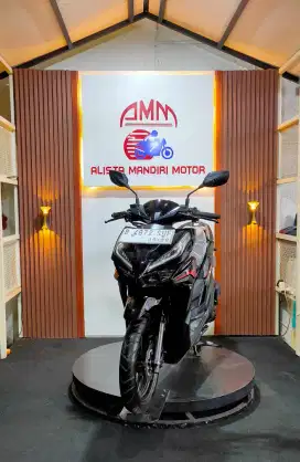 All new vario 125.th 2023. Km low