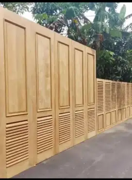 pintu garasi bahan kayu jati