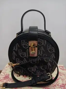 Tas Wanita Cantik - Bonia Black