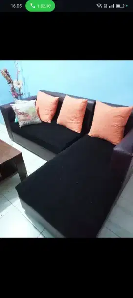 DIJUAL SOFA L BERIKUT SOFA KECIL DAN MEJA