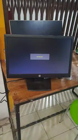 Monitor HP v195 (19)