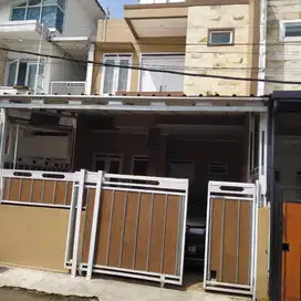 JUAL RUMAH CLUSTER DAHLIA VILLAGE CIWASTRA BLOK E26 JL BATUSARI