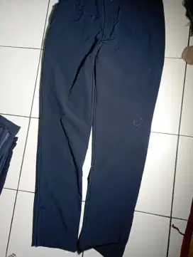 nautica size 33, LP: 44cm,kondisi baru,jual 100k