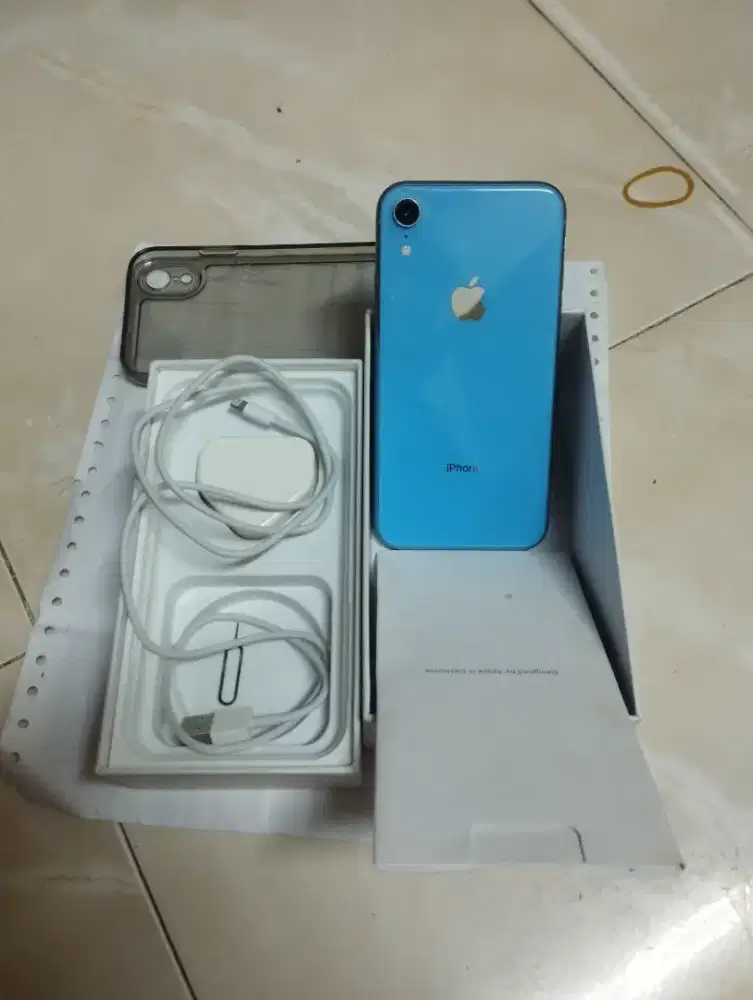 iPhone xr 64gb.