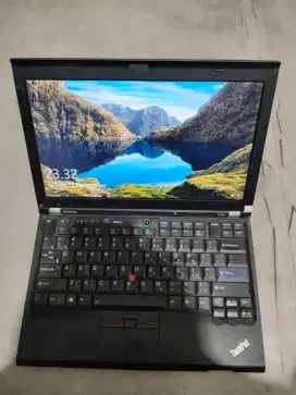 Leptop lenovi thingped