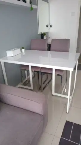 Dijual meja makan & kursi cocok untuk apartment dan rumah harga 1 juta