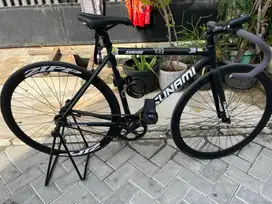 Sepeda Fixie Tsunami SNM 100
