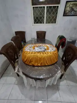 Meja Makan 6 kursi