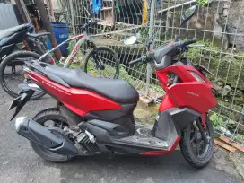 VARIO 160 CBS KEYLESS MERAH 2022