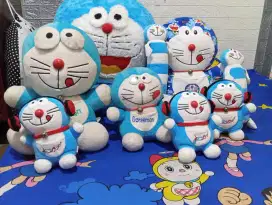 Boneka Doraemon