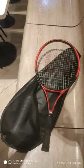 Raket Tenis Wilson