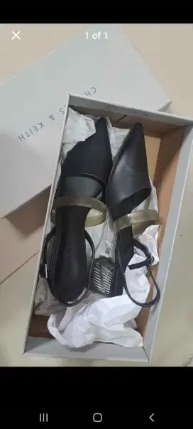 Sepatu charles and keith (asli)