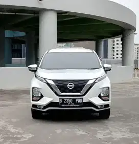 Nissan Livina VL 2021 putih