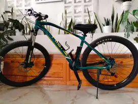 Sepeda MTB Thrill Vanquish 3.5