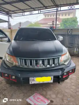 Dijual triton DC 4x4 Manual diesel 2015