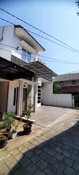 Rumah 2 Lantai di Gani Residance Jatimelati Pondok Gede Bekasi