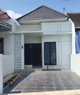 DiJual RUMAH MURAH di dekat Manunggal Jati Pedurungan Semarang