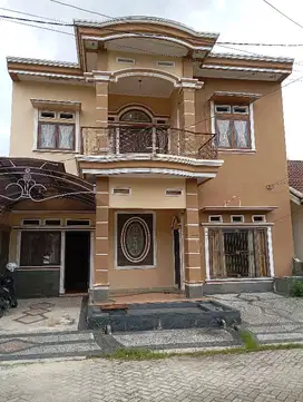 rumah di bukit kencana kamar 4