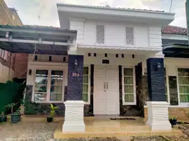 Dijual Rumah di Kedamaian beserta Kost Kosan