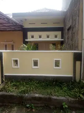 disewakan rumah di wedomartani, utara SD model