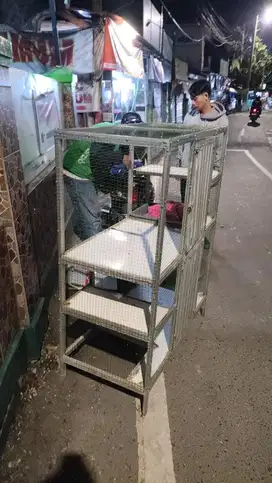 Kandang kucing besar 2 tingkat