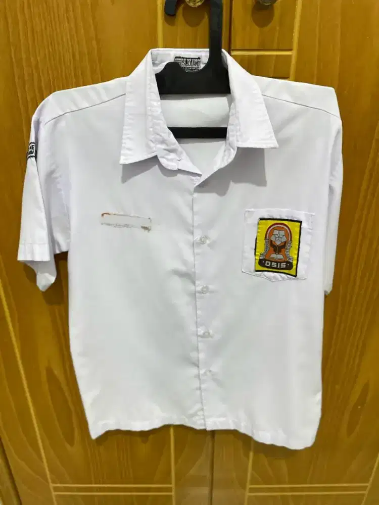 Seragam sekolah perempuan smp merk sibolangit bekas