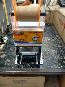 Cup sealer nagako