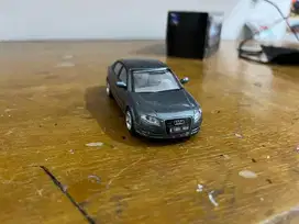 Diecast 1:43 Miniatur Audi A4 sedan
