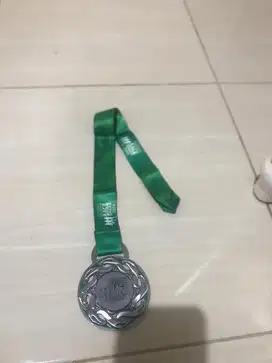 medali Race logam