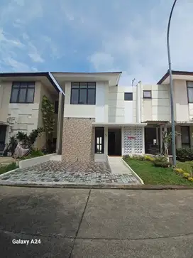 DIJUAL RUMAH 2LANTAI VIEW GUNUNG DI ATMOSPHERE SENTUL CITY SSR706 A7