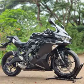 KAWASAKI ZX25R NON ABS 2021 BLACK KM 2K SUPER GRESS PAJAK PANJANG