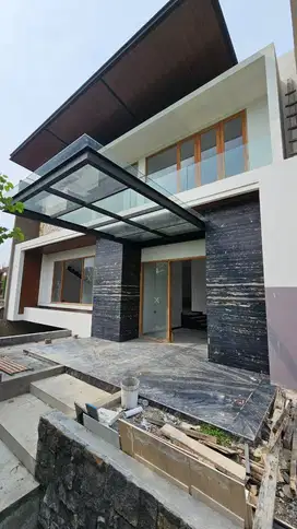 Dijual Rumah Baru Gress Premium Graha Family Surabaya Barat
