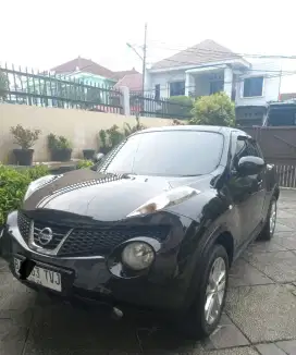 [Pemakai] Jual Santai 2013, Nissan Juke hitam, Sangat Bagus