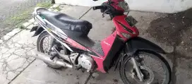 Supra x 125 tahun 2005