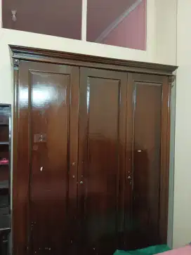 Lemari Kayu 3 Pintu (Nego)