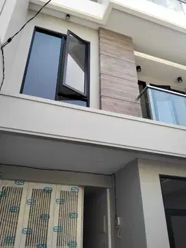 Dijual Cepat Rumah Brand New Ada 2 Unit di Sunter Jaya Jakarta Utara