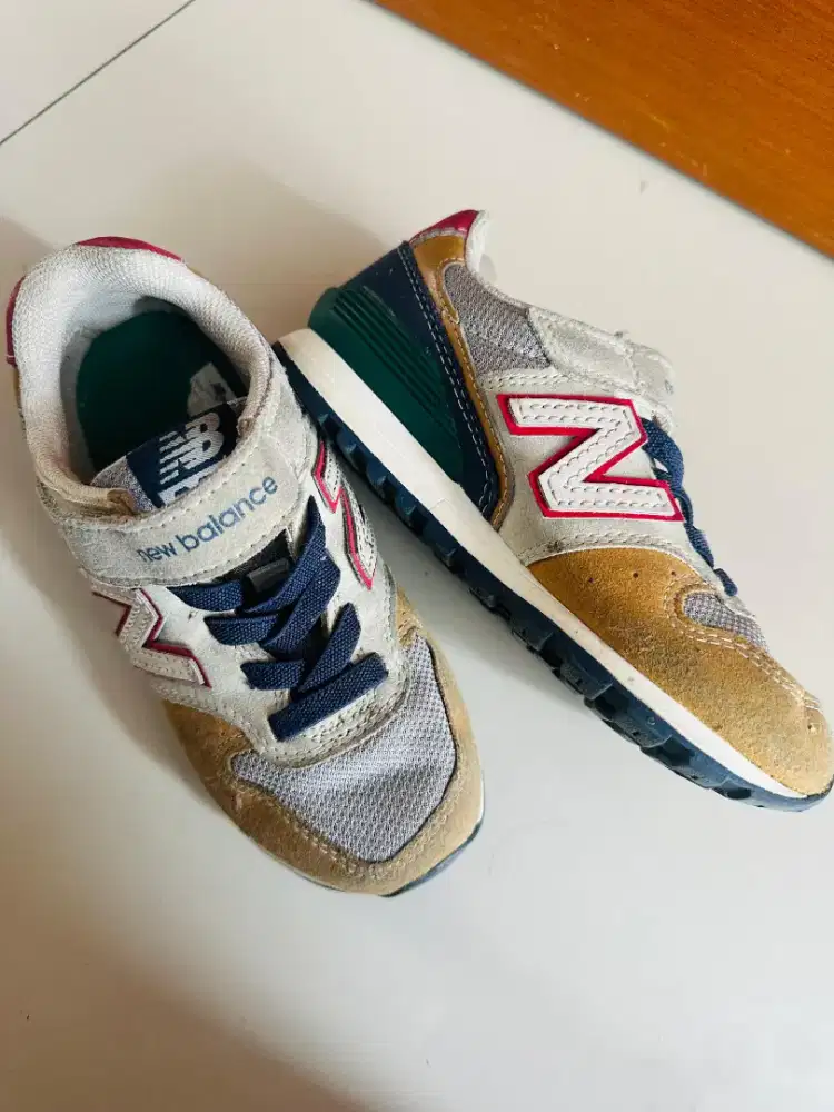 Sepatu Anak New Balance